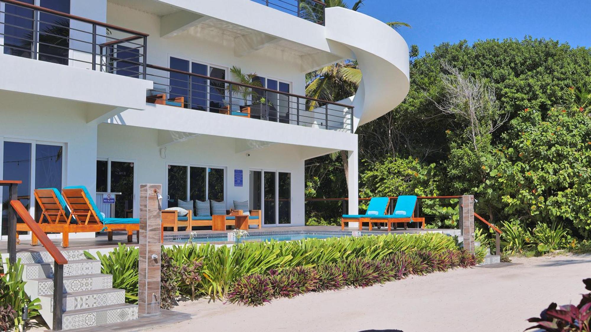 Mangata Villas Adults Only San Pedro  Exterior photo